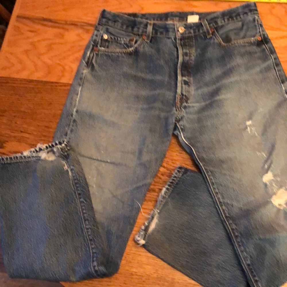 LEVI JEANS